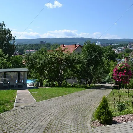ゲストハウス At Lesya Ukrainka トラスコヴェッツ